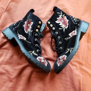 Flower Boots